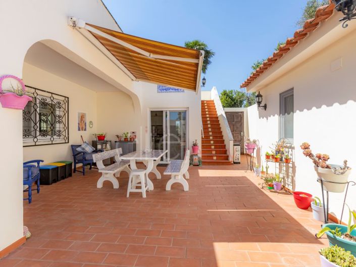 Image No.31-5 Bed House for sale