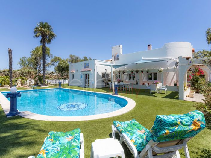 Image No.4-5 Bed House for sale