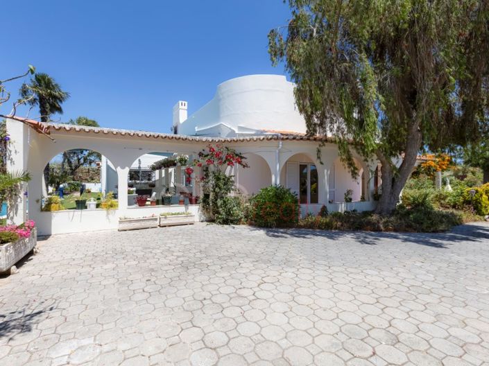 Image No.7-5 Bed House for sale