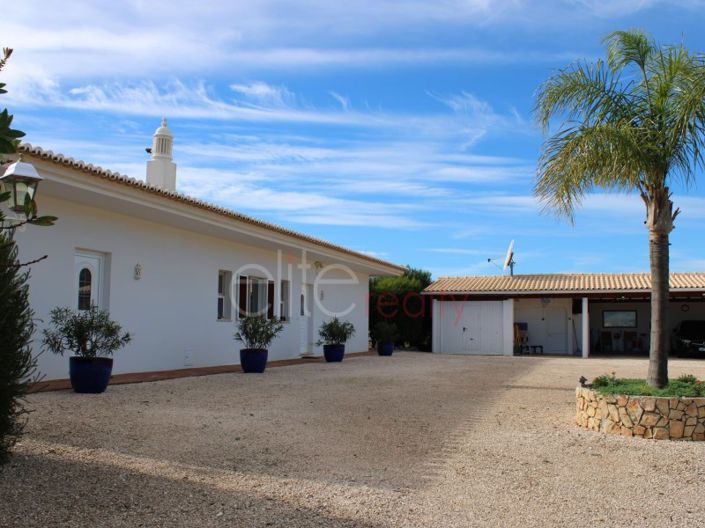 Image No.3-4 Bed House for sale