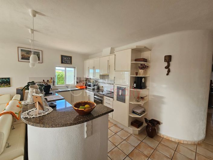 Image No.7-4 Bed House for sale