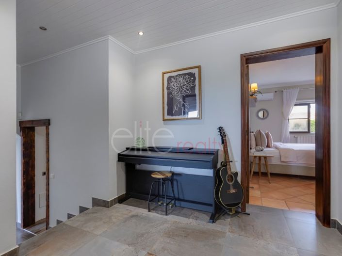 Image No.11-Maison de 4 chambres à vendre à Lagos