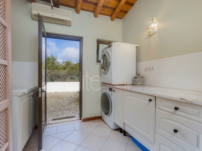 Image No.22-Maison de 4 chambres à vendre à Lagos