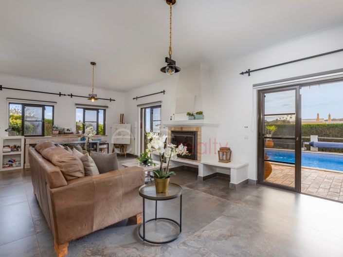 Image No.6-Maison de 4 chambres à vendre à Lagos