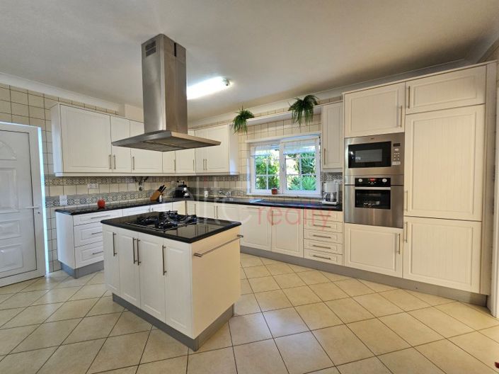 Image No.11-Maison de 4 chambres à vendre à Lagos