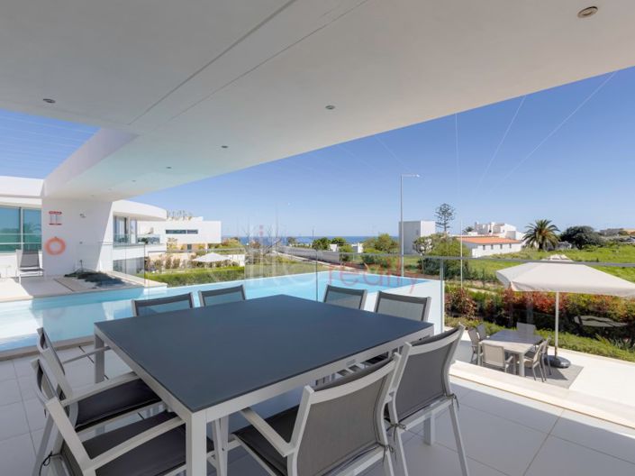 Image No.18-4 Bed House for sale