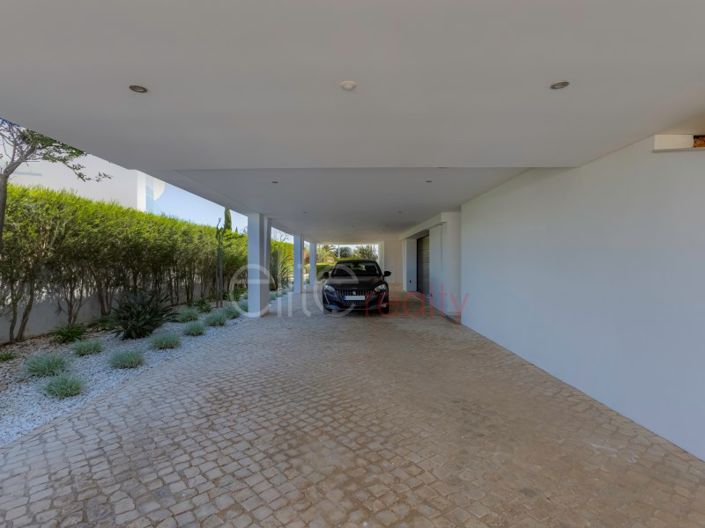 Image No.32-4 Bed House for sale