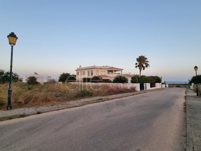 Image No.3-Terrain à vendre à Lagos