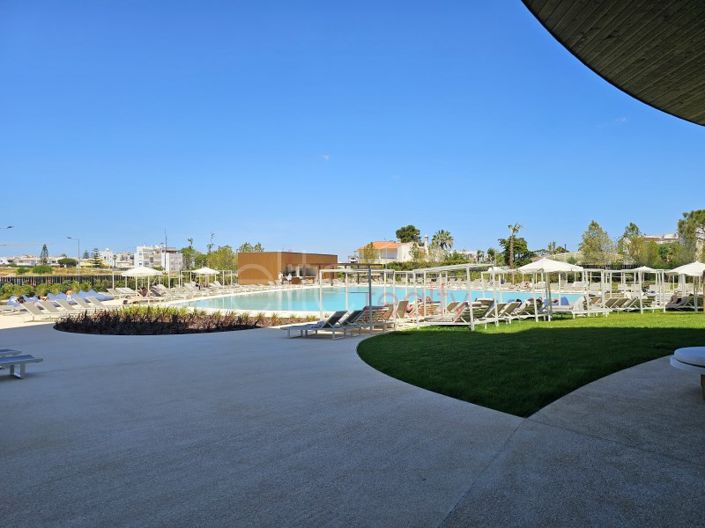 Image No.17-2 Bed Apartment for sale