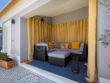 idfbbca301-0000-0500-0000-000016431601