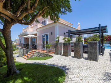 idfbbca301-0000-0500-0000-0000164315e6