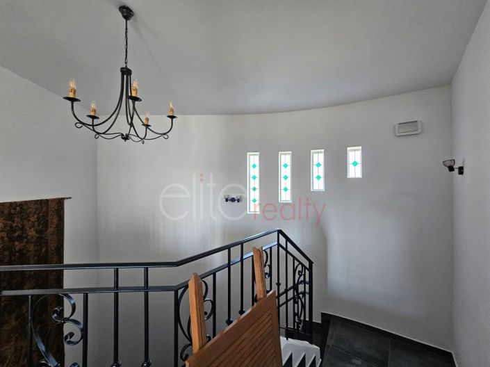 Image No.13-4 Bed House for sale