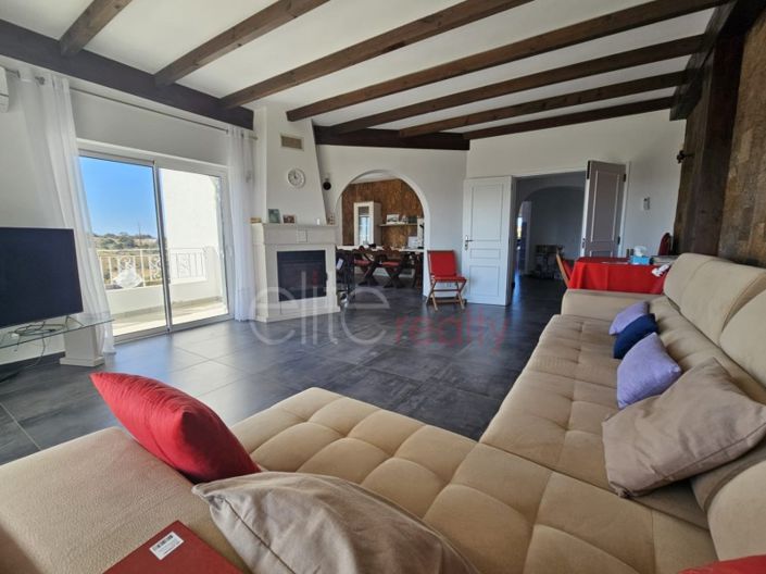 Image No.4-4 Bed House for sale