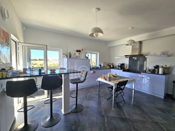 id8e4daf01-0000-0500-0000-0000172b885e