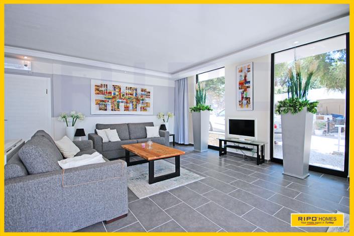 Image No.61-7 Bed Villa / Detached for sale