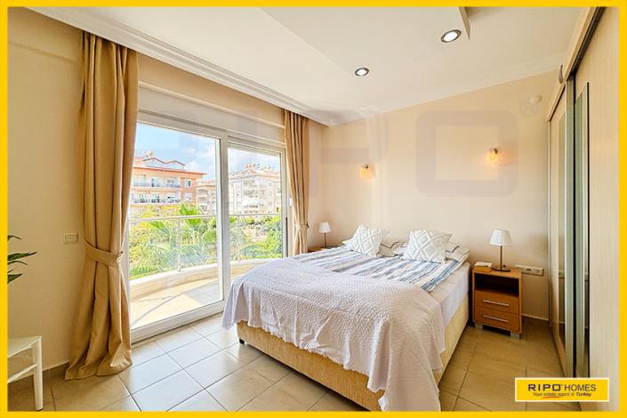 Image No.22-4 Bed Penthouse for sale