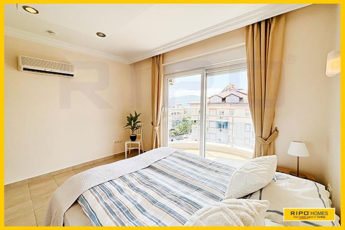 Image No.23-4 Bed Penthouse for sale