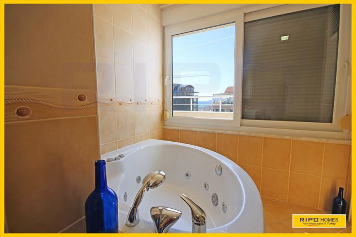 Image No.37-4 Bed Penthouse for sale