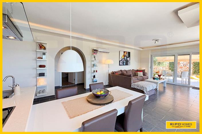 Image No.9-2 Bed Villa for sale