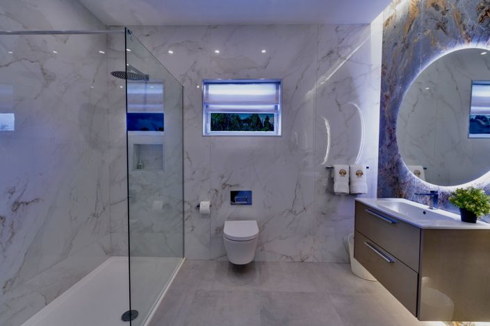 Image No.10-5 Bed Villa for sale