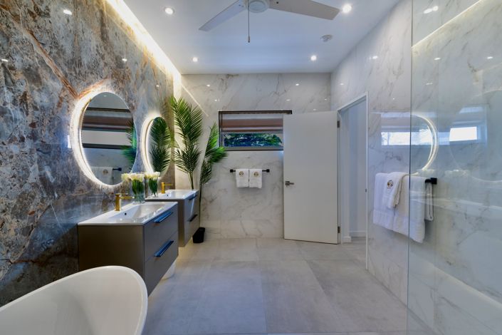 Image No.29-5 Bed Villa for sale