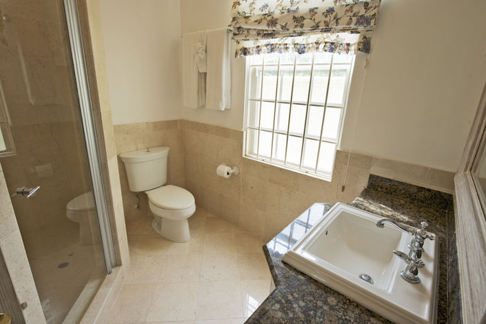 Image No.13-5 Bed Property for sale