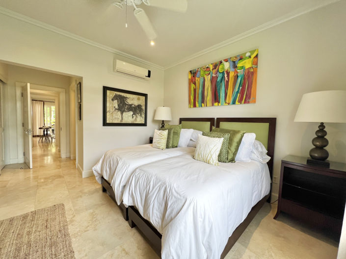 Image No.14-3 Bed Property for sale