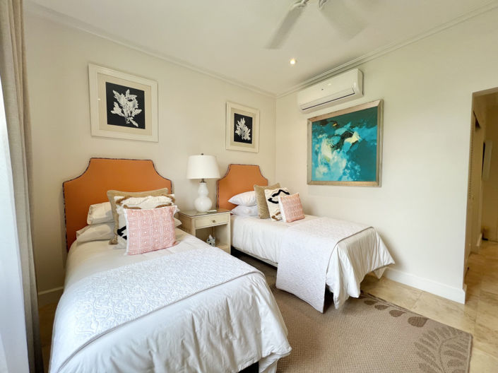 Image No.10-3 Bed Property for sale