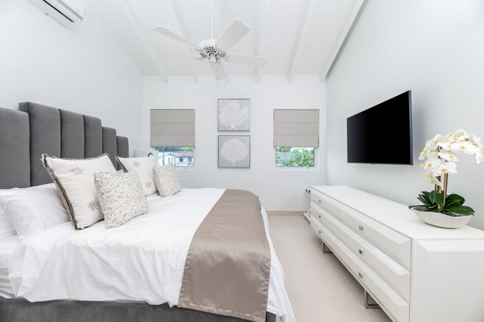 Image No.18-Terre de 5 chambres à vendre à St James