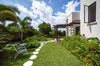 1 - St Peter, Property