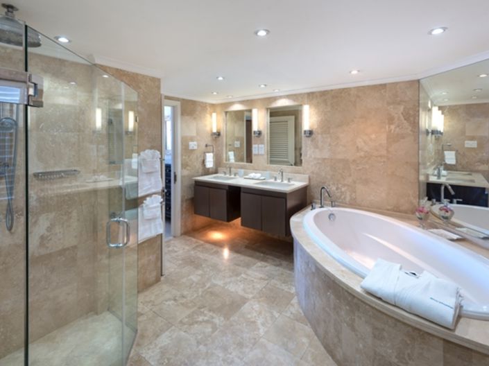 Image No.9-3 Bed Property for sale