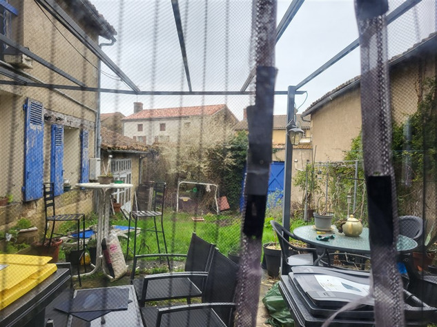 Image No.6-3 Bed House for sale