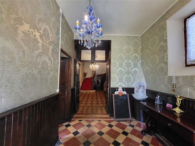 Image No.6-Châteaux de 9 chambres à vendre à Chef-Boutonne