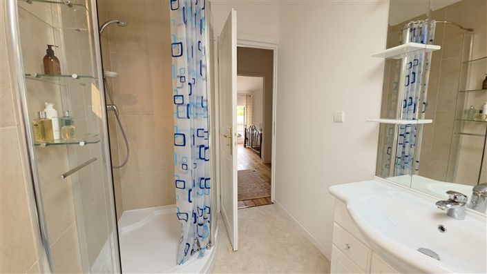 Image No.11-Maison de 11 chambres à vendre à Dompierre-les-Églises