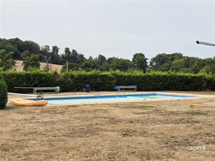 Image No.2-Maison de 11 chambres à vendre à Dompierre-les-Églises