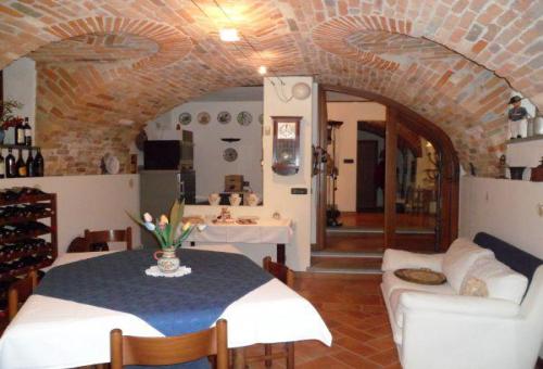 Image No.5-3 Bed Property for sale