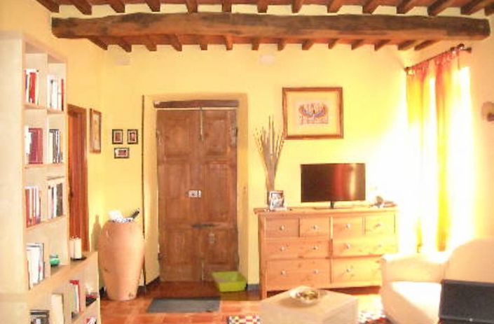 Image No.5-2 Bed Semi-Detached for sale