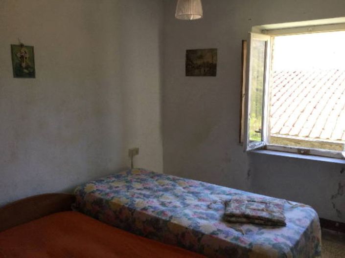 Image No.8-3 Bed Property for sale