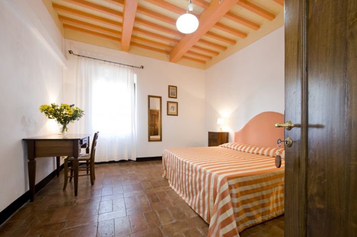 Image No.5-12 Bed Villa for sale