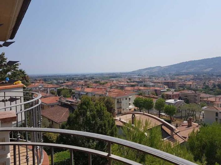 Image No.2-3 Bed Apartment for sale