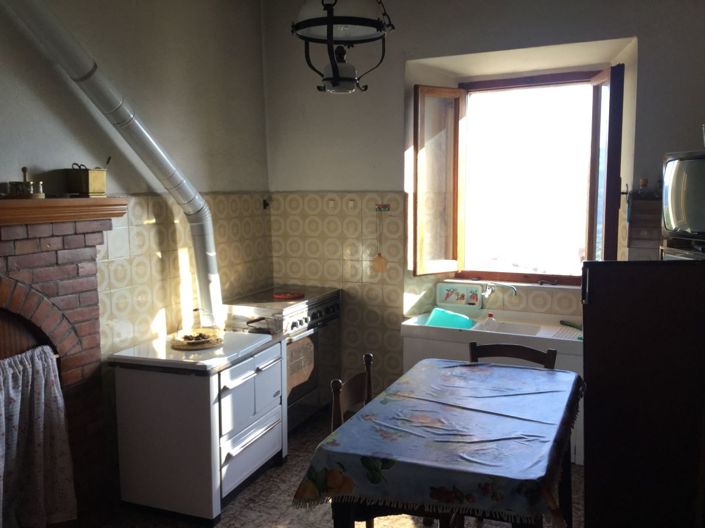 Image No.6-2 Bed Semi-Detached for sale