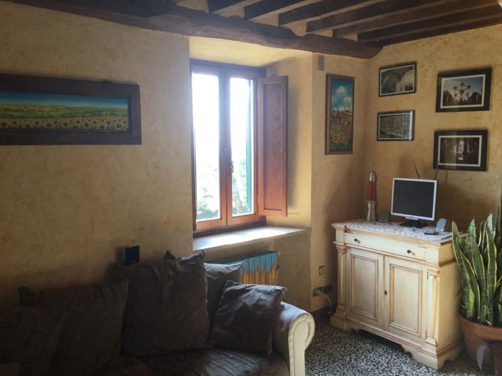 Image No.5-4 Bed Property for sale