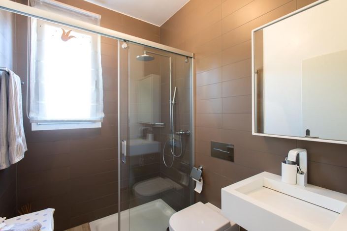 Image No.10-3 Bed Apartment for sale