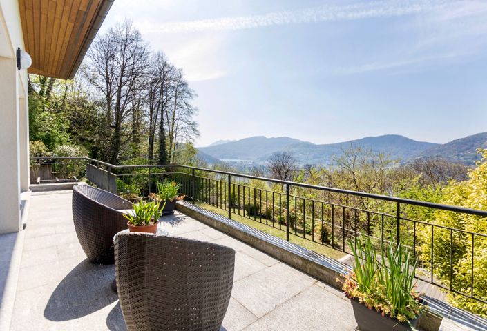 Image No.10-4 Bed Villa for sale