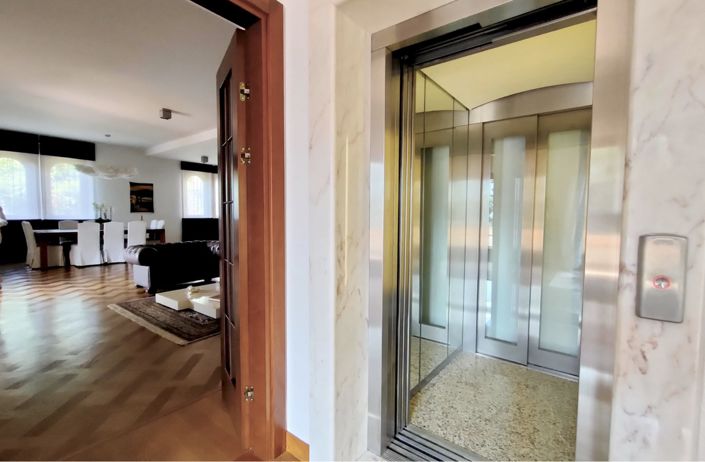 Image No.11-6 Bed Villa for sale