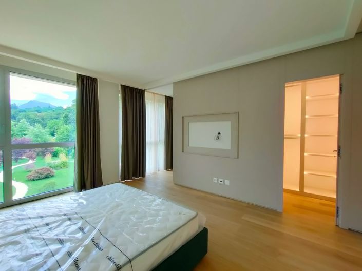 Image No.9-3 Bed Apartment for sale