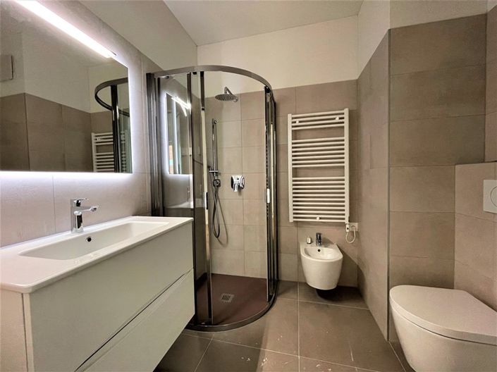 Image No.11-4 Bed Apartment for sale