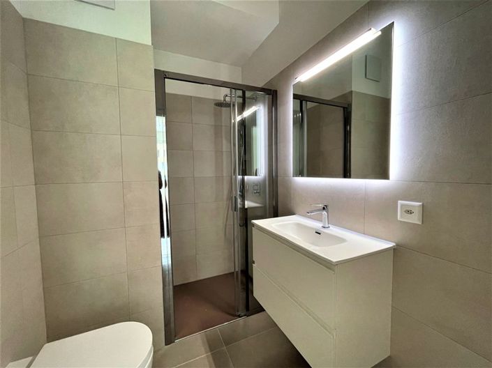 Image No.12-4 Bed Apartment for sale