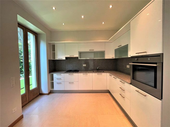 Image No.7-3 Bed Apartment for sale