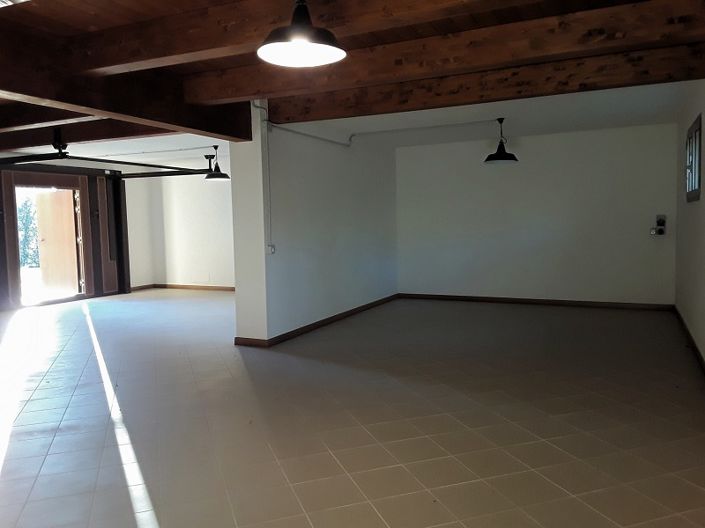 Image No.2-Propriété de 4 chambres à vendre à Pratovecchio